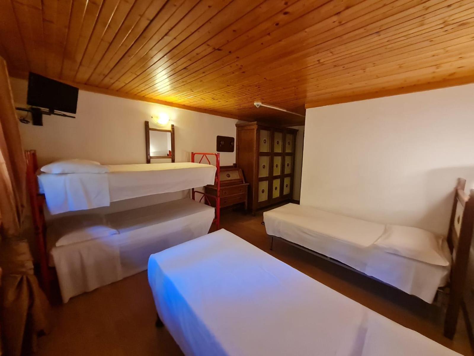 Hostel Il Pirata Cavareno Bagian luar foto